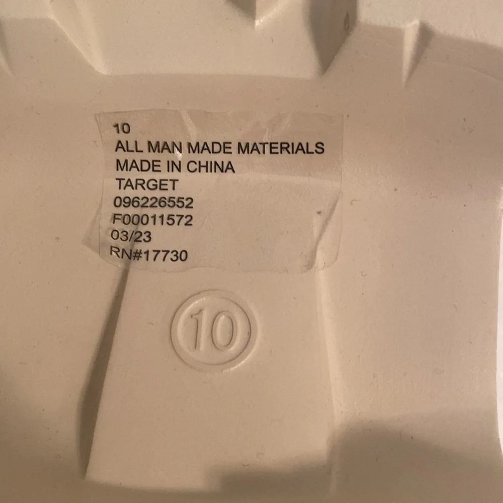 NWOT Wild Fable Tan Slip On Shoes…size 10 - Picture 6 of 6